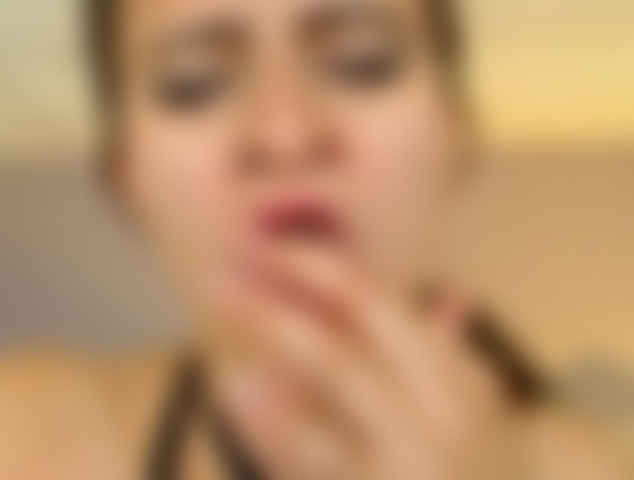 alyson_grey__finger_lips_mayo_8