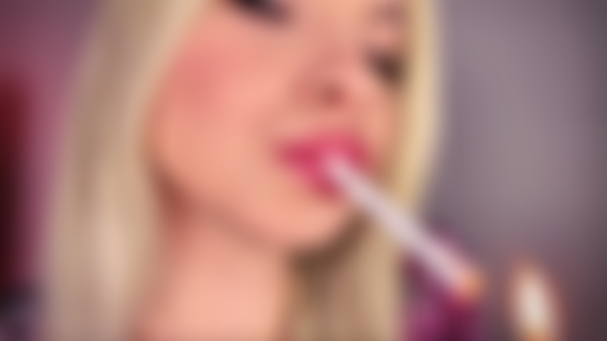 Glossy Lips Smoking 1080MP4